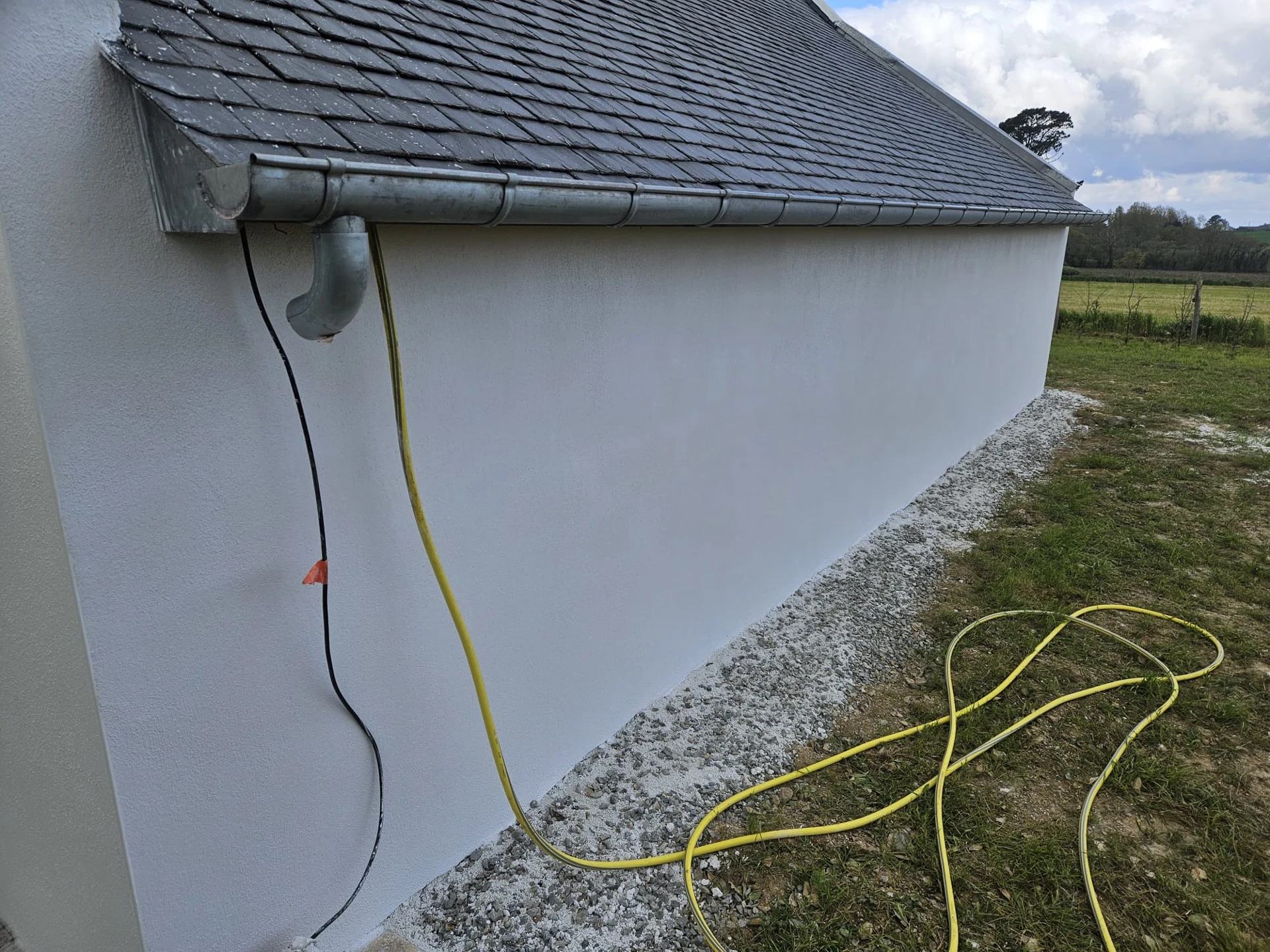 Façade de maison après enduit — chantier 2, Finistère sud