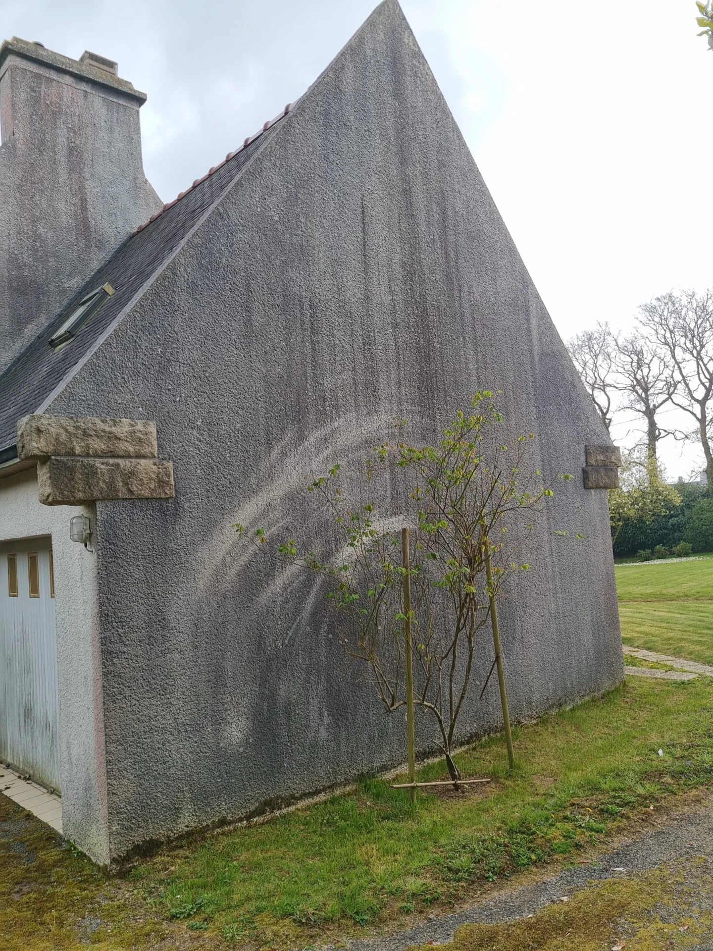 Nettoyage de façade avant nettoyage — chantier 2, tout le Finistère